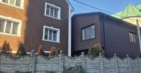 Продаю два отдельных дома на земельном участке